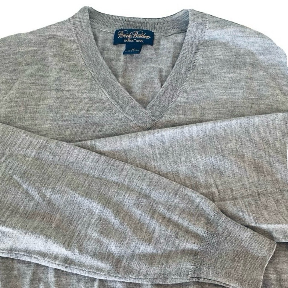 Brooks Brothers Men’s L/S Lambswool V-Neck Knit Sweater England Size M Like New!